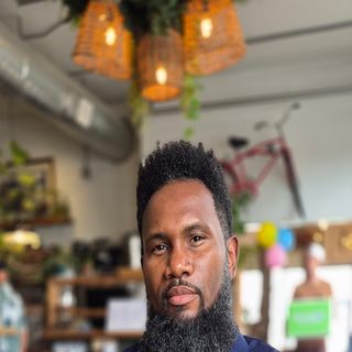 Demerus Davis — Founder, Stay United Connect